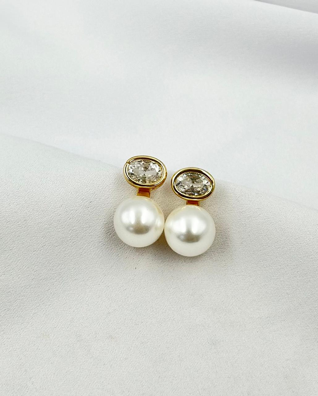 Brinco Ponto De Luz com Pérola