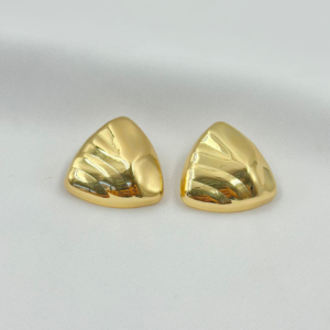 Brinco Orgânico Formato Triangular Texturizado