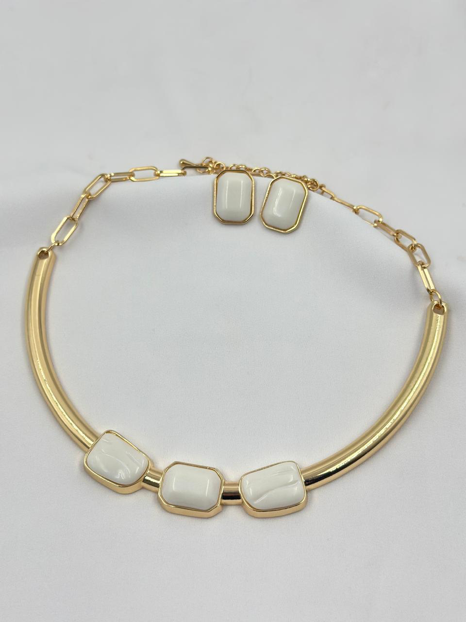 Conjunto De Brinco Com Colar