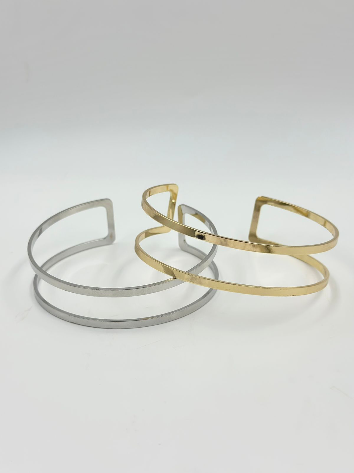 Bracelete De Braço Dois Fios Lisos Regulável