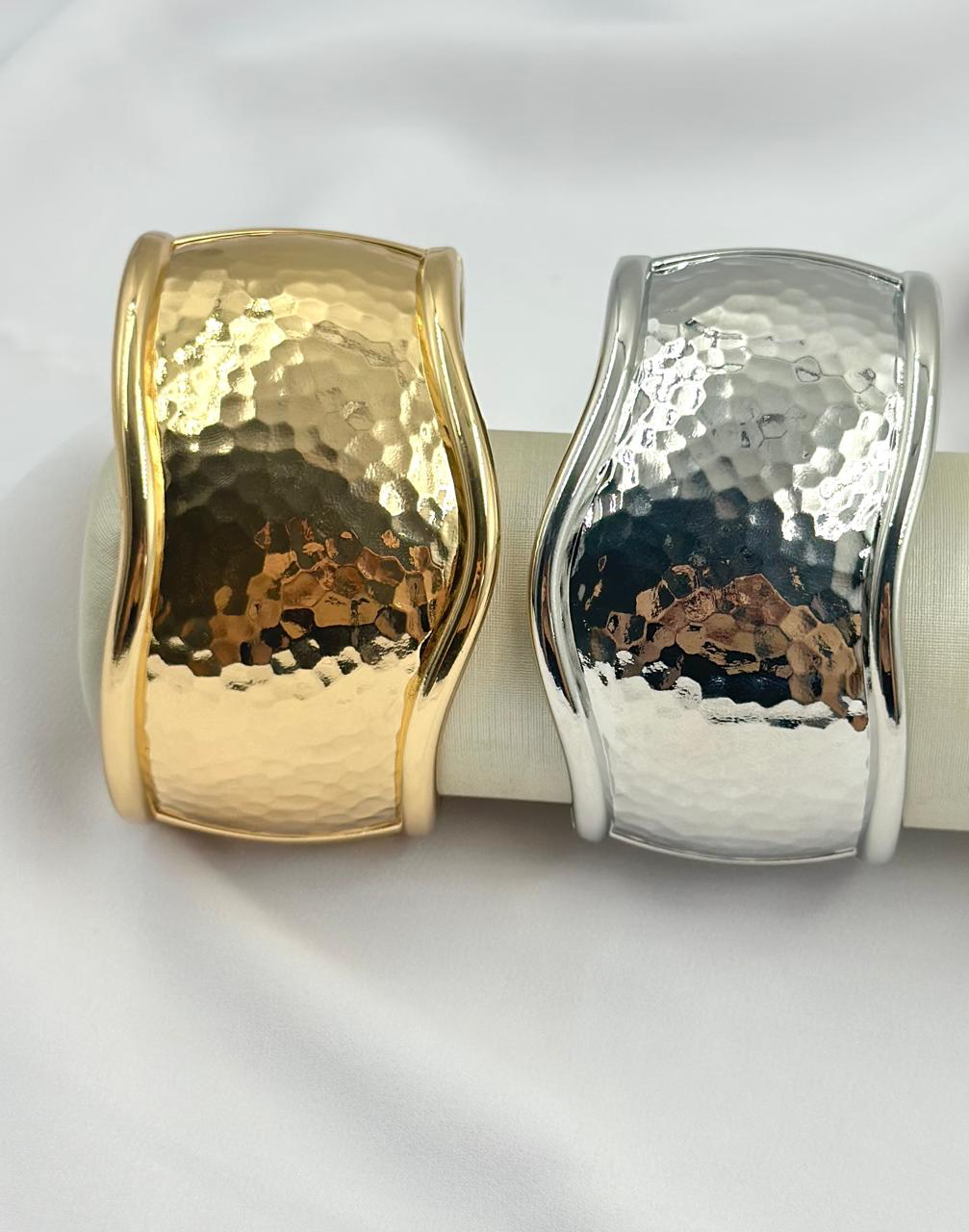 Bracelete Ondulado Texturizado