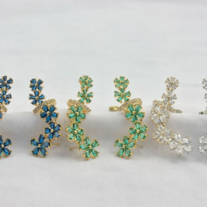 Brinco Ear Cuff Com Cinco flores de Pedras Carvejadas