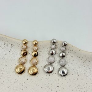 Brinco Orgânico com Duas Bolas Cravejadas.