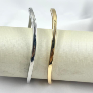 Bracelete Liso Fino Levemente Ondulado