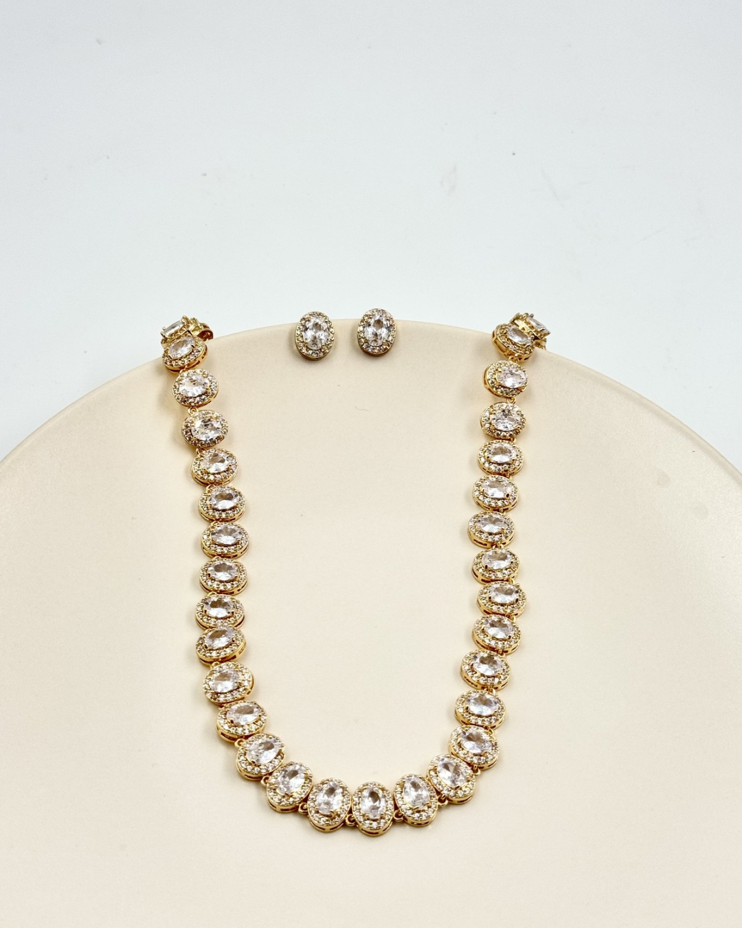 Conjunto Riviera Oval