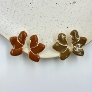 Brinco Esmaltado Meia Flor