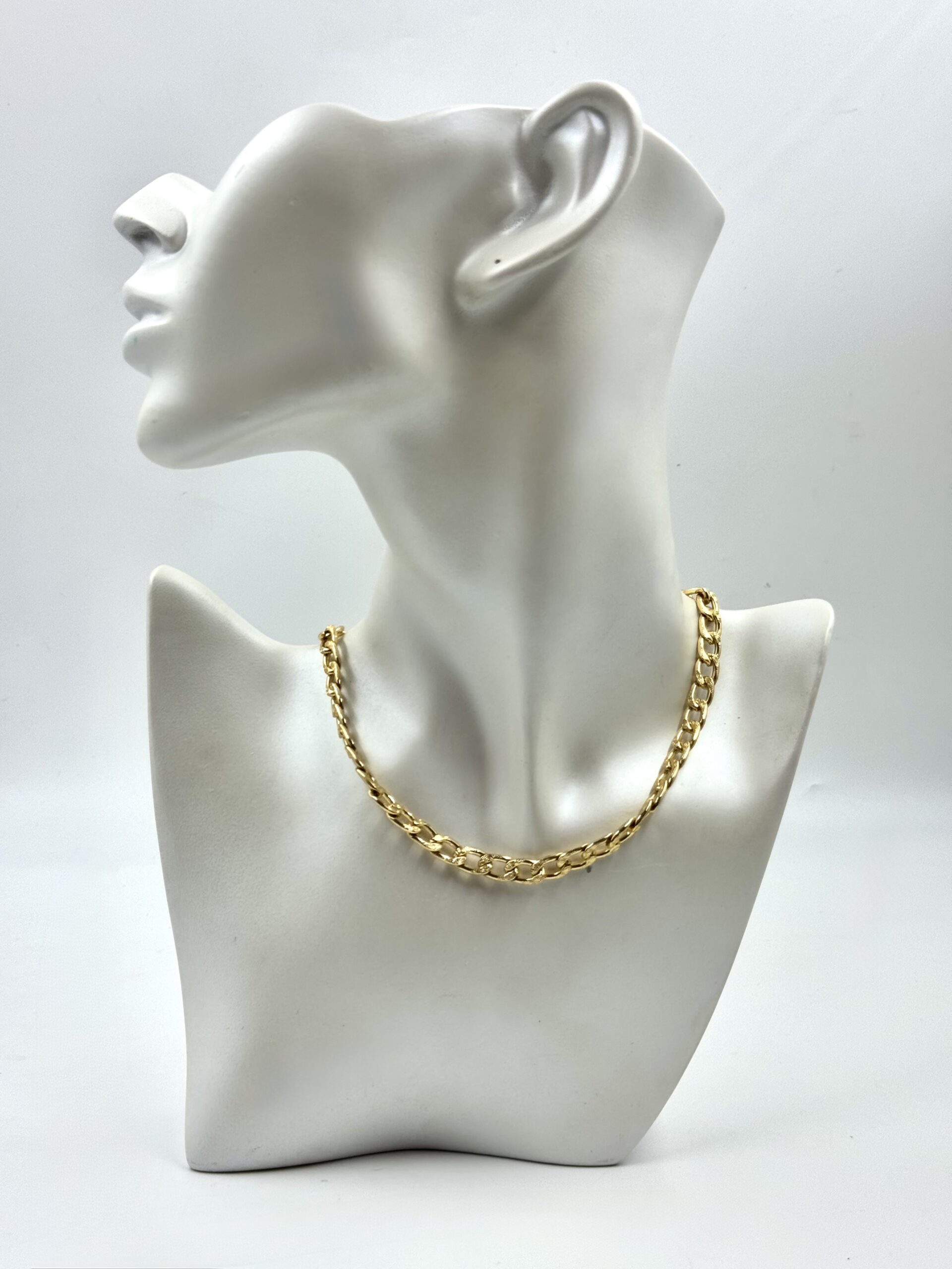 Colar Choker Corrente