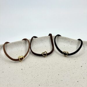 Colar Choker Camurça Com Pingente De Coração