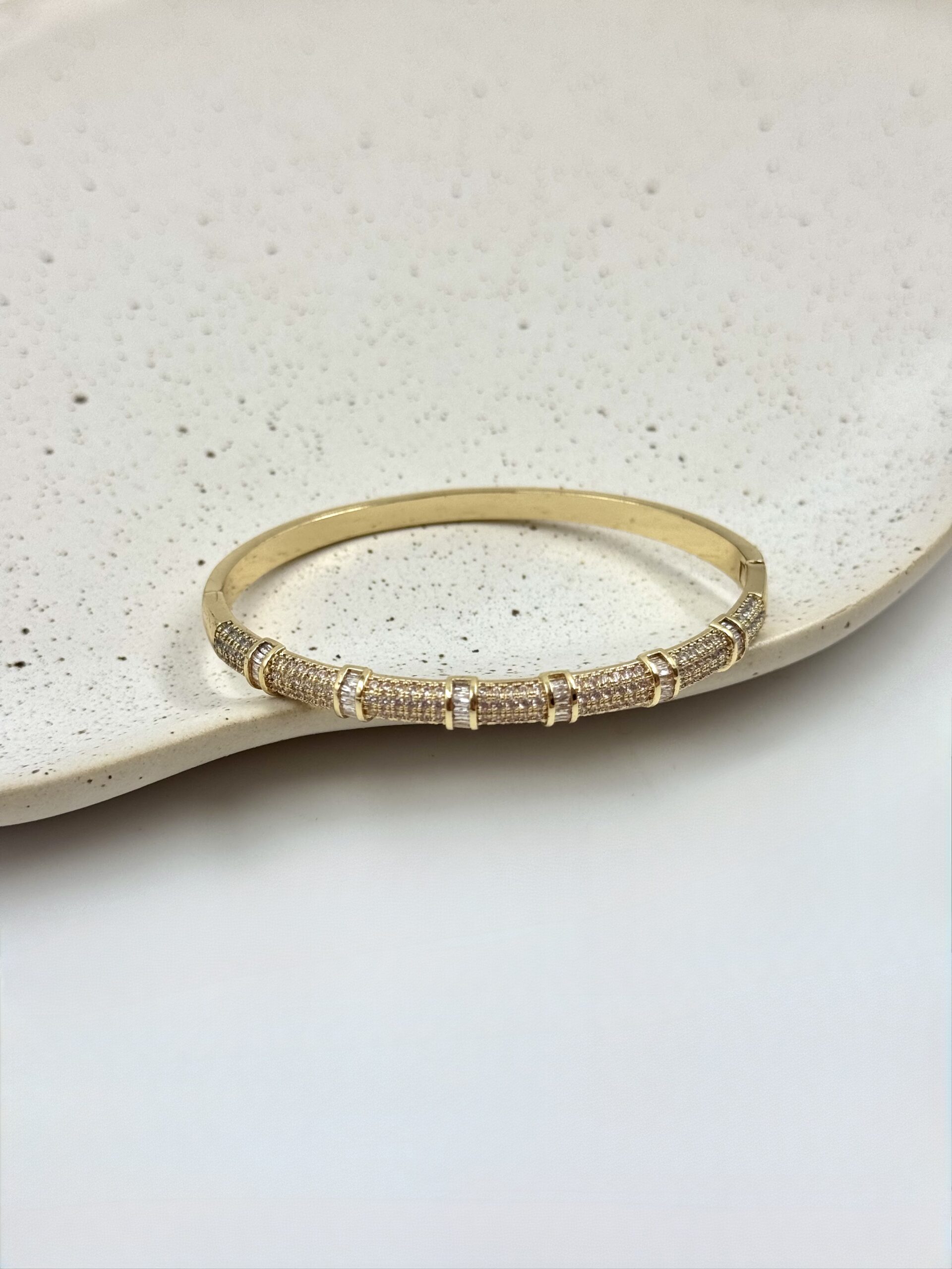 Bracelete Cravejado