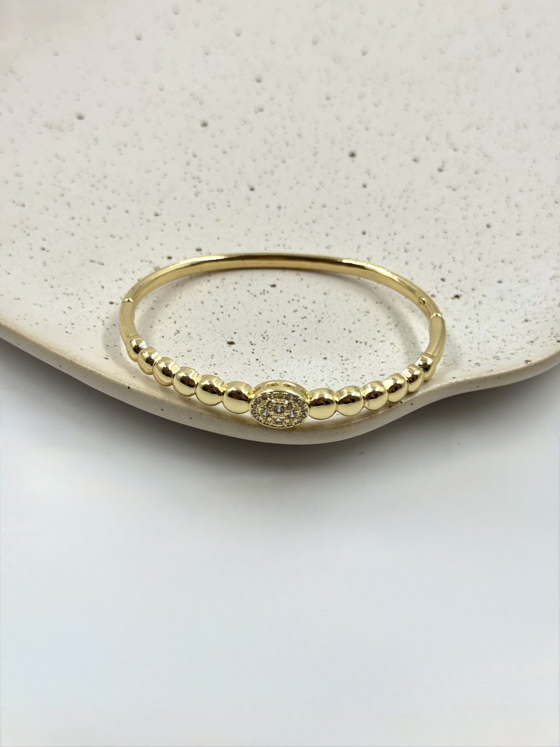 Bracelete Detalhe Oval Cravejado